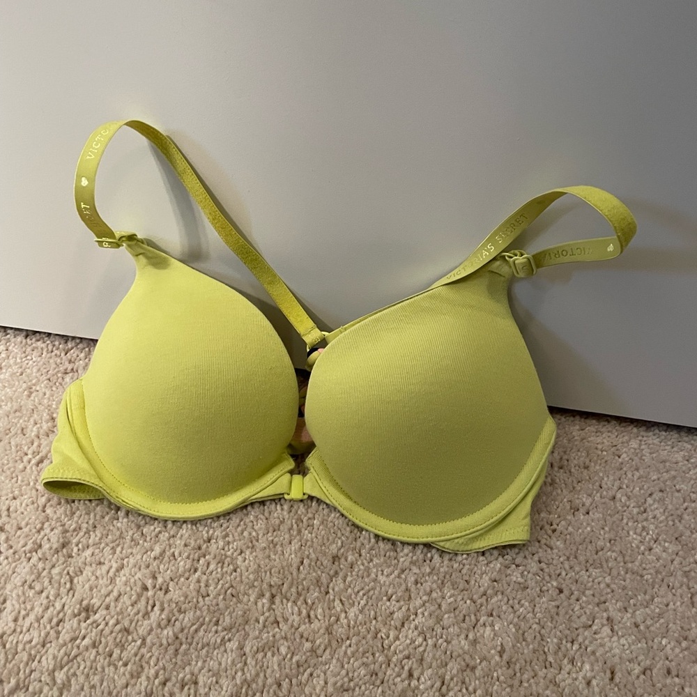 Victoria’s Secret racer back push-up bra 32c